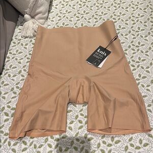 Knix high rise shaper shorts. Size medium